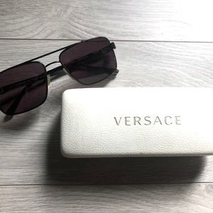 Men’s Vintage Versace Sunglasses w/Case-Authentic